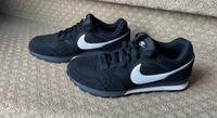 Original Nike Turnschuhe schwarz Größe 41 NEU Hessen - Wiesbaden Vorschau