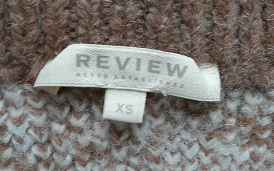 REVIEW Pullover braun  creme Zebra Wollpullover Gr. XS in Hochheim am Main