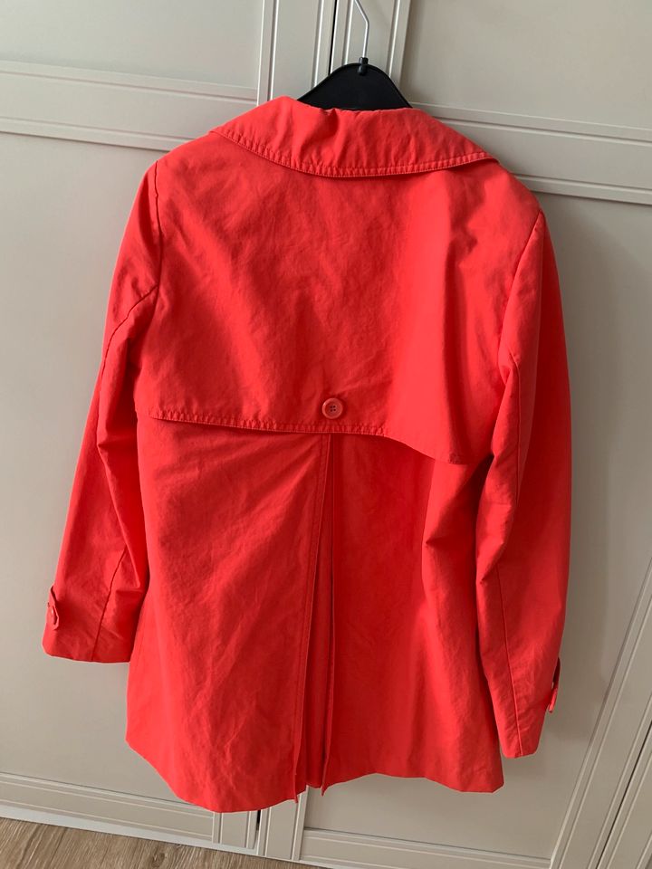 Benetton Trenchcoat Mantel Orange rot Xs/S in Duisburg