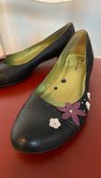 Bronx kitten Pumps Blumen schwarz Größe 38 Halbschuhe Leipzig - Kleinzschocher Vorschau