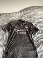 Real Madrid Trikot L Nordrhein-Westfalen - Aldenhoven Vorschau