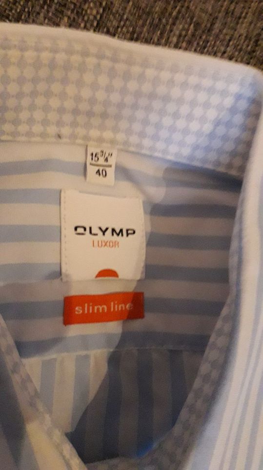 Herren-Oberhemden 6x sehr wenig getragen 5 x Größe 41, 1x in 40 in Bergen auf Rügen