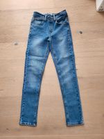 JAKO-O Jeans Gr 146 slim fit blau Hessen - Rödermark Vorschau