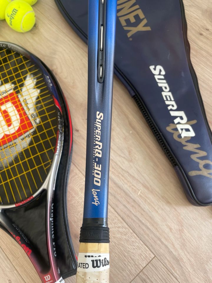 Tennisschläger 2x Wilson verschiedene Modelle inkl. Bälle in Bremen