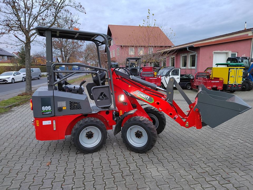 Elektro Hoflader Schmitt 707  600 KG Hubkraft 200 AH Batterie ,sehr wendig 15890 .-€ inkl. Mwst . in Sommerach