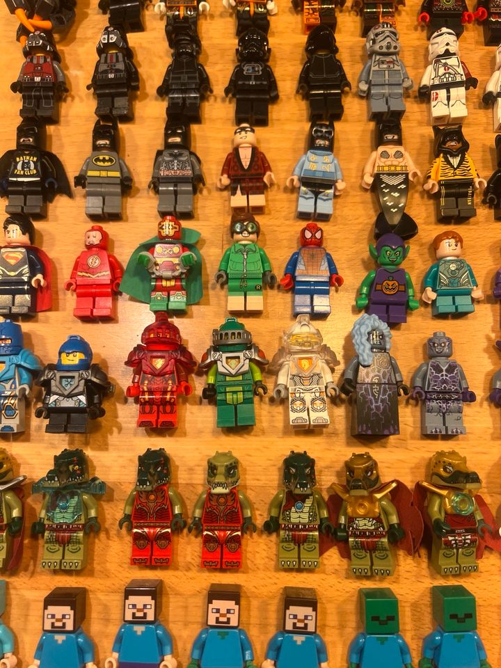 Lego Figuren Sammlung Konvolut Star wars Ninjago Marvel Chima DC in Salzkotten