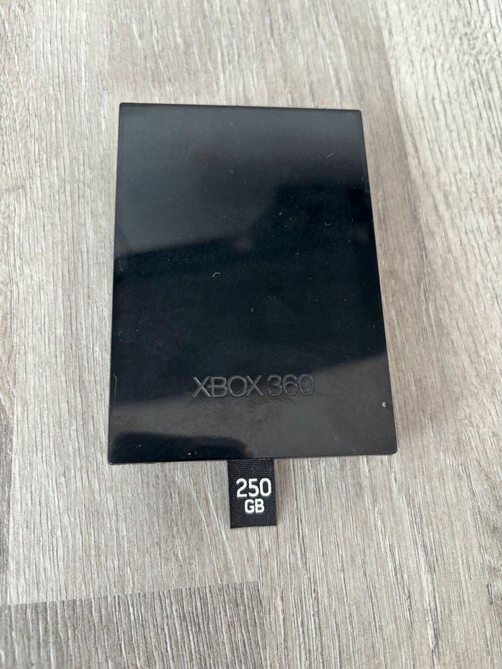 Xbox 360 Slim Festplatte 250 GB in Schiffweiler