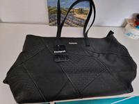 Neue Desigual Tasche Hessen - Großkrotzenburg Vorschau