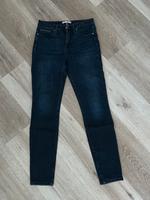 Tommy Hilfiger Cosmo Skinny Jeans Hose Damen Gr. W27 L30 Niedersachsen - Buxtehude Vorschau