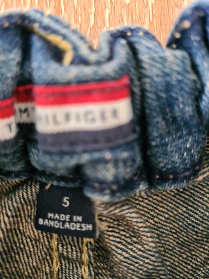 Tommy Hilfiger Kids Jeans Paket 2- 6 Jahre in Wilhelmshaven