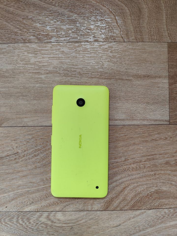 Nokia Lumia 630 Microsoft Win 8 Handy hellgelb DUAL SIM entsperrt in Baden-Baden