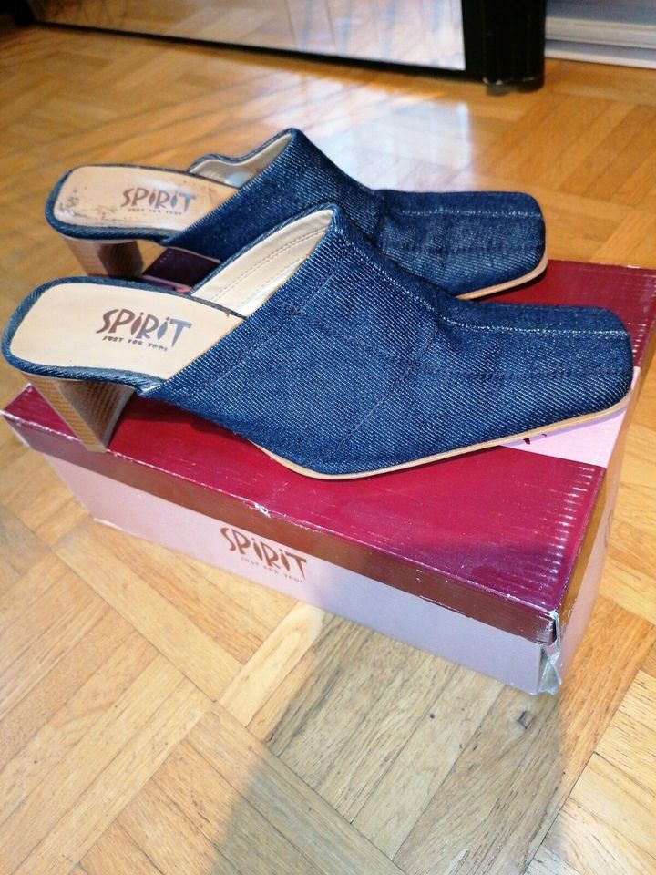 Schuhe Clogs Jeans Gr. 40  von Spirit Innensohle ca.  26cm in Würselen