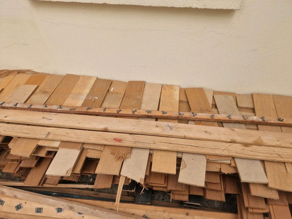 Holz zu verschenken bereits geschnitten in Langenselbold in Langenselbold