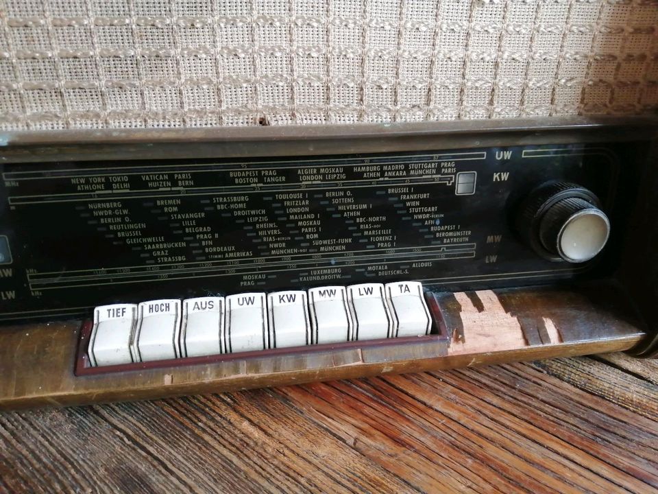 Altes Radio Sammler Vintage Landhaus Shabby Chic Dekoration in Burbach