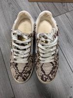 Guess Sneaker Schlangenleder Imitat Köln - Humboldt-Gremberg Vorschau