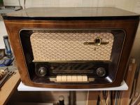 EMUD Phono Rekord (?) Radio mit Plattenspieler, Zubehör & Platten Niedersachsen - Weyhausen Vorschau
