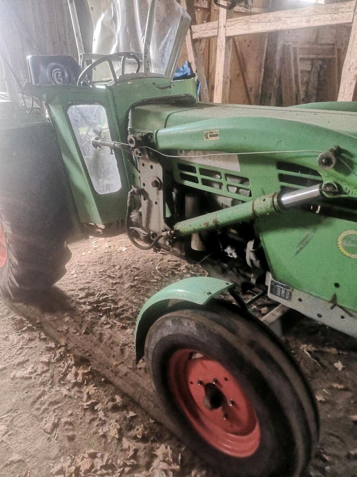 Suche Traktor mit Frontlader auch Tausch möglich in Wrestedt