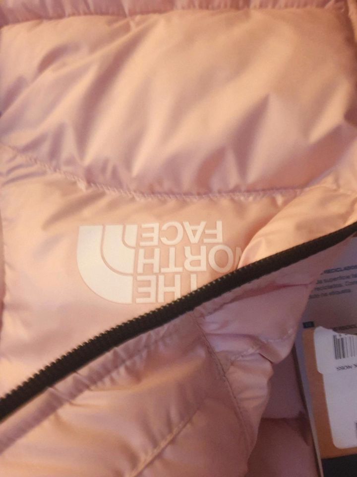 Neue north face jacke rosa in Oberhausen