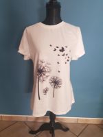 Weißes TSHIRT  Pusteblume /Schmetterling Niedersachsen - Adelheidsdorf Vorschau