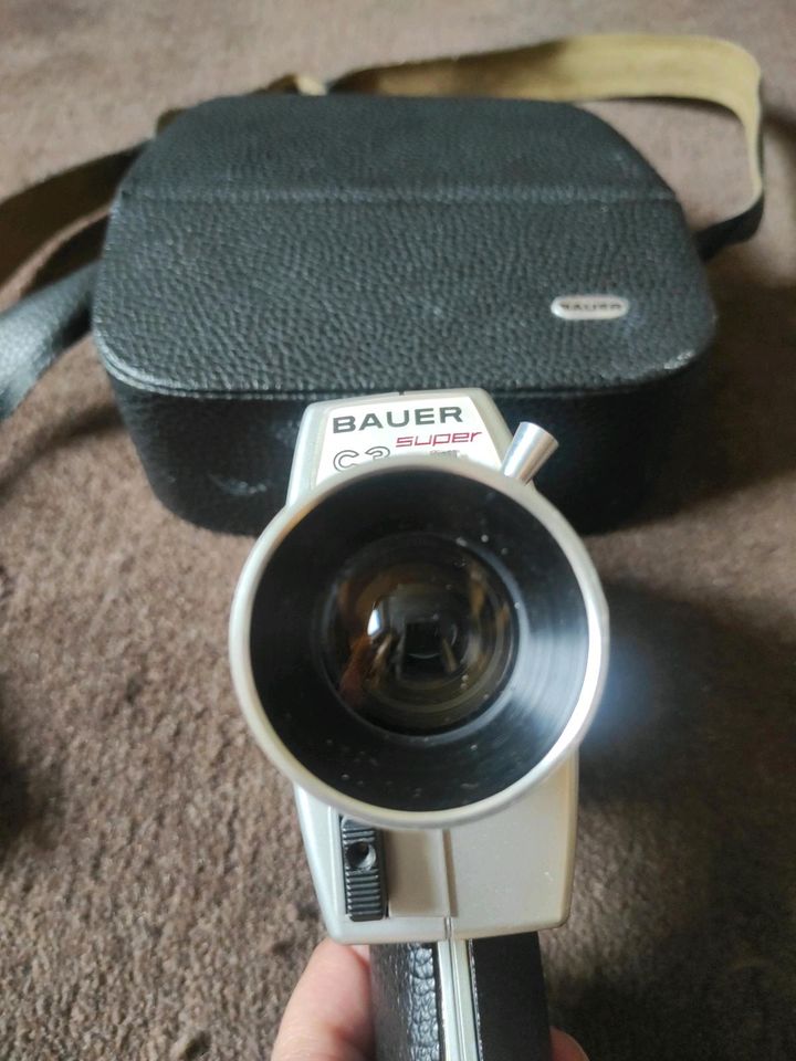 Bauer C3 Super 8 Kamera inkl Tasche in Hünxe