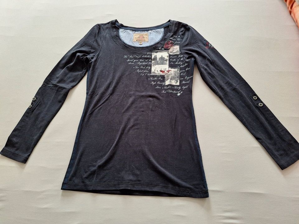Damen Shirt, schwarz mit Frontdruck – Gr. 36, Marke: Soccx in Plauen