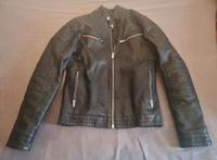 C&A: Schwarze Bikerjacke/Lederjacke aus Kunstleder (Größe XS) Innenstadt - Köln Altstadt Vorschau