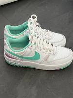 NIKE Turnschuhe Damen Größe 39 Bayern - Oberhaid Vorschau
