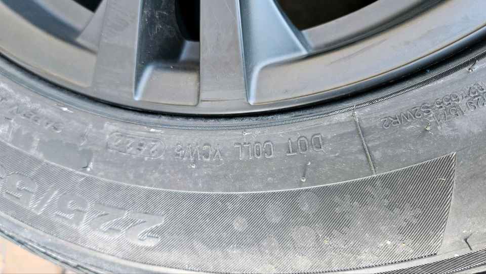 4 neu winterreifen kumho 225/55 16" Alufelgen platin bmw f10 e60 in Philippsburg