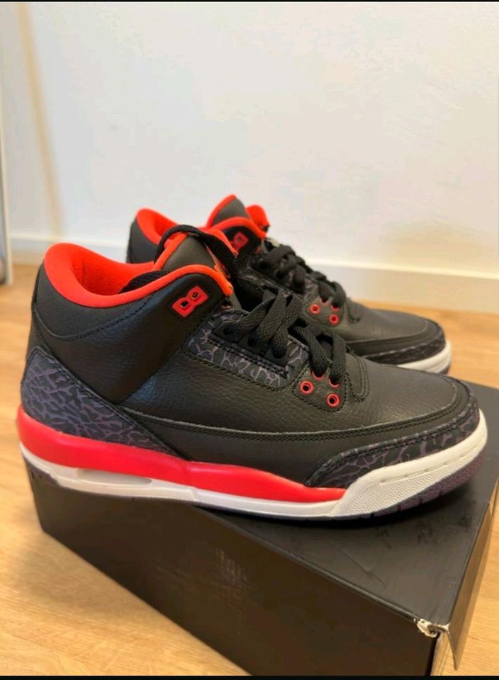 Nike Air Jordan 3 Retro GS black in Weiden (Oberpfalz)