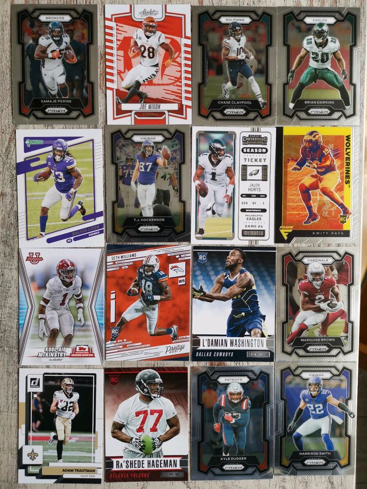 Football NFL Panini Sammelkarten. Trading Cards Mahomes, Purdy... in Reutlingen