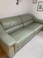 Voll verstellbare Ledercouch Couch elektrisch Salbei Bayern - Weyarn Vorschau