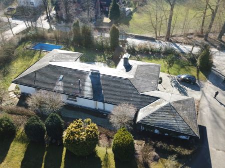 Neuer Preis: Unternehmervilla auf XL-Grundstück, sehr gute, ruhige Lage von Neuenrade, zu verkaufen in Neuenrade