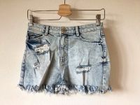 Jeansshort Jeans Hose kurz Used Design ausgefranst 36 hellblau Bayern - Ustersbach Vorschau