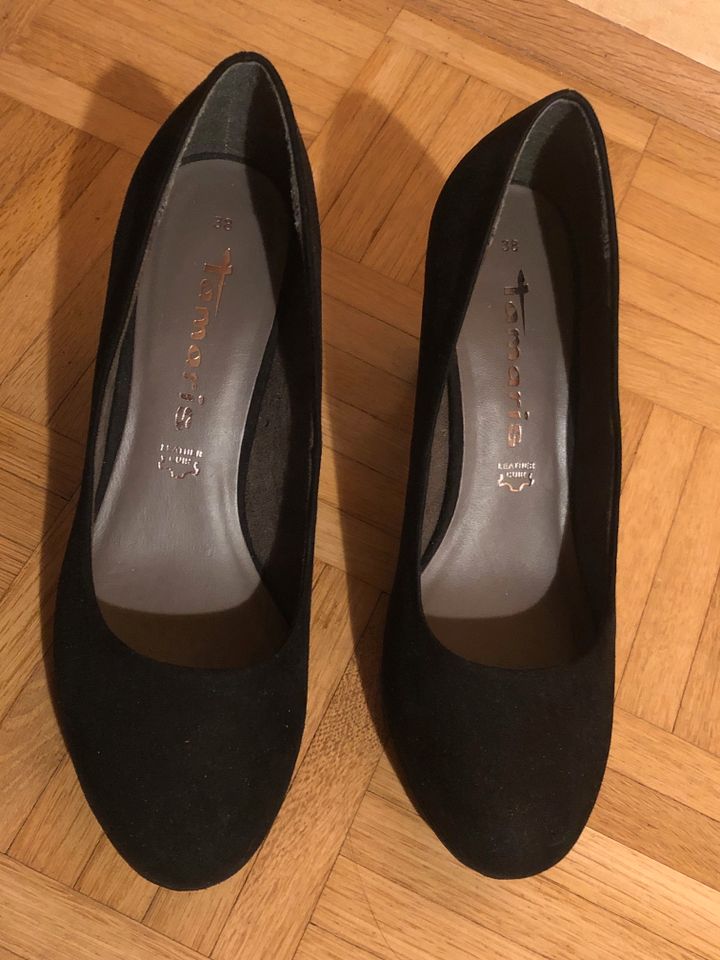 Tamaris Schuhe Pumps Damen schwarz Gr. 38 > Neuwertig !!! in Nürnberg (Mittelfr)