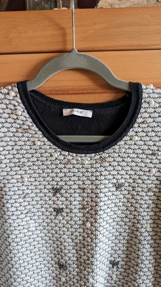 Pure by Lucia Pullover Gr.40 in Niederkassel