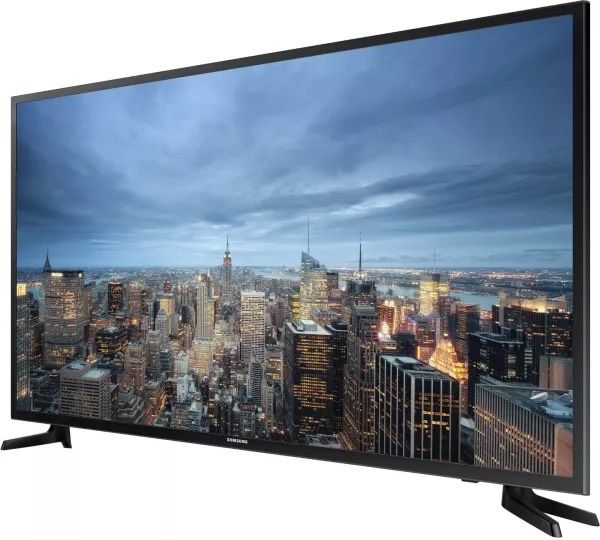 Samsung LED Smart Fernseher 55 Zoll/140 cm 4K Ultra HD in Dietzenbach