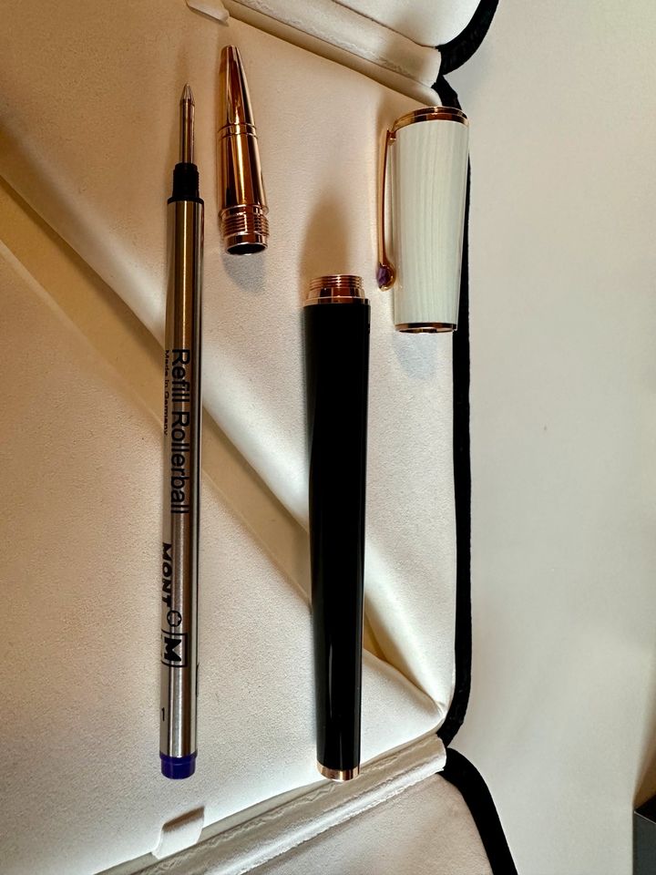 Montblanc Ingrid Bergman La Donna Special Edition Rollerball in Fuldabrück