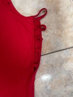 Shirts 3 x rot, fuchsia, schwarz raffinierte Ausschnitte Arm Nordrhein-Westfalen - Kamen Vorschau