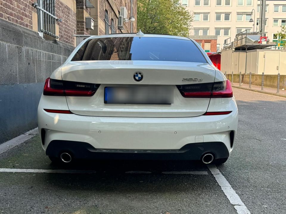 BMW 320d  Automatik M Sport in Köln
