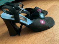 Graceland Sandalen Schuhe mit Absatz Größe 38 Schwarz Blümchen Nürnberg (Mittelfr) - Aussenstadt-Sued Vorschau