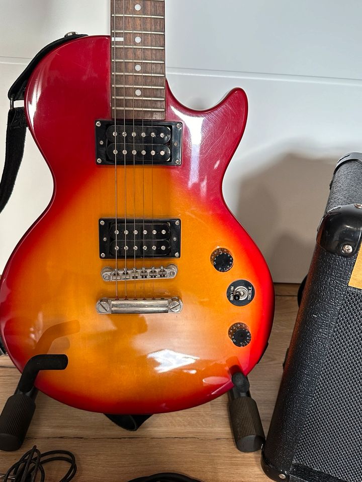 Epiphone Les Paul Special 2 E-Gitarre mit Marshall Verstärker in Leuterod