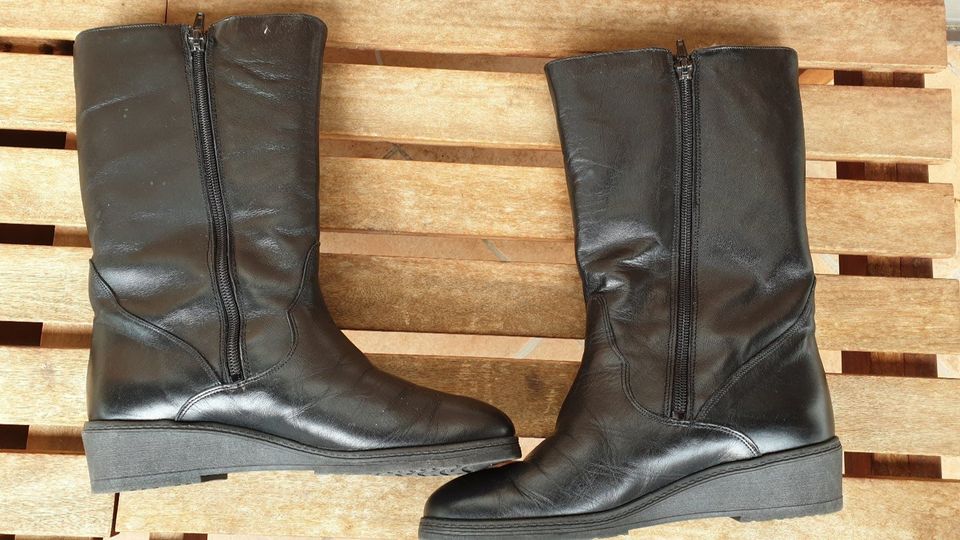 Stiefel Gr. 4,0 36,5 37 Leder Luftpolstersohle Winterschuhe in Tutzing