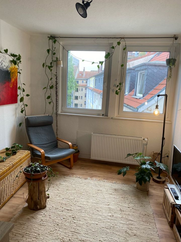 Charmante und gut gelegene Drei-Zimmer-Wohnung (WG-geeignet) in d in Hannover