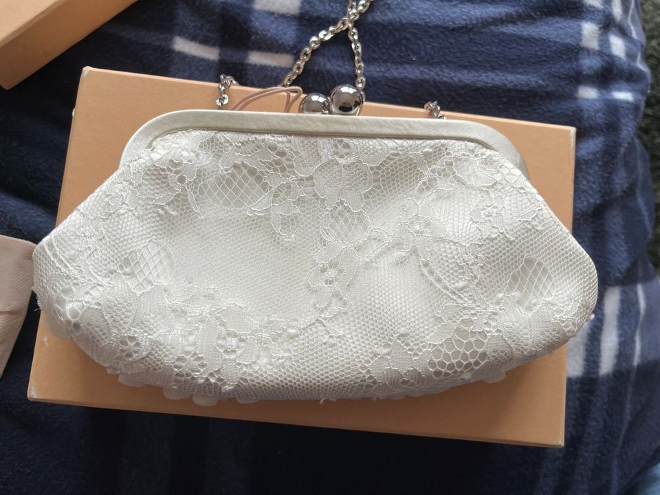 Menbur Clutch Tasche Hochzeit Braut Spitze weiß Creme in Bad Neuenahr-Ahrweiler