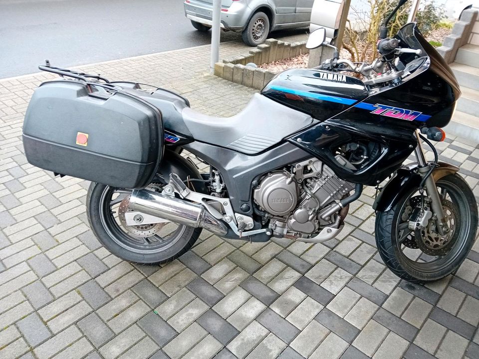 Yamaha TDM 850 in Schlitz