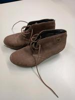 schöne Clarks Damen Wildeleder Schuhe Halbhoch Berlin - Mitte Vorschau