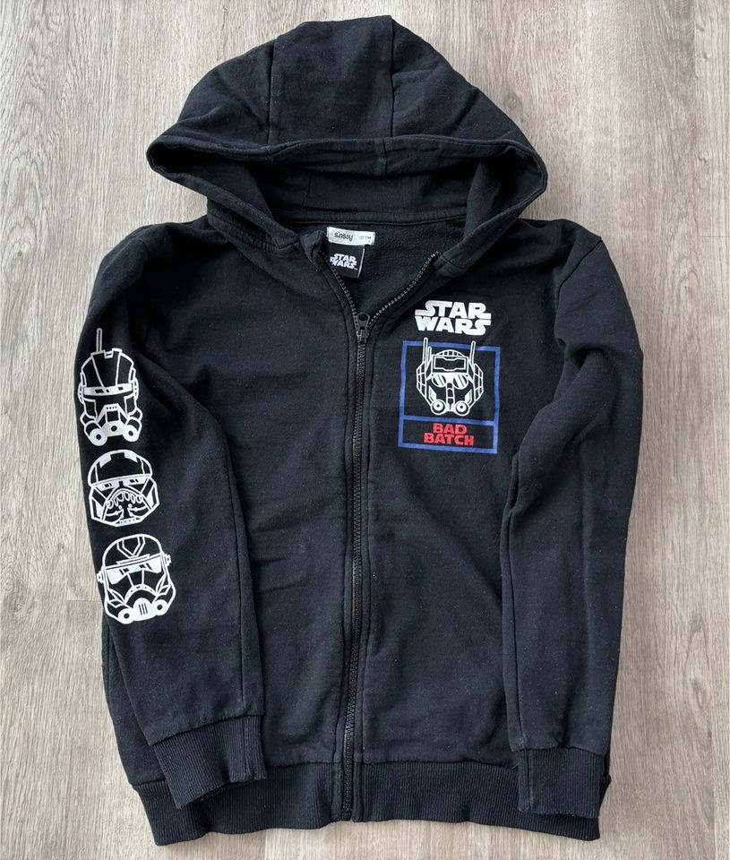 Pulli Pullover Reißverschlussjacke Gr. 152 Star Wars in Remseck am Neckar