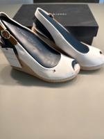 Tommy Hilfiger Größe 41 weiß Neu mit Karton Damenschuhe Essen - Stoppenberg Vorschau
