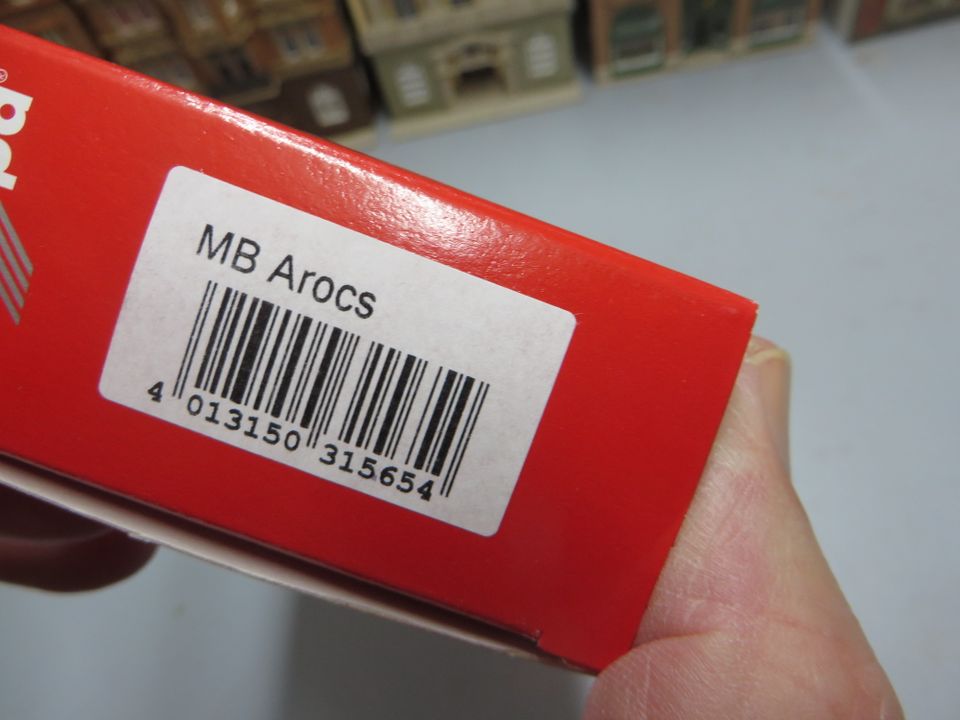 MB AROCS Baustellenkipper HERPA HO Modell für 20 € in Essen