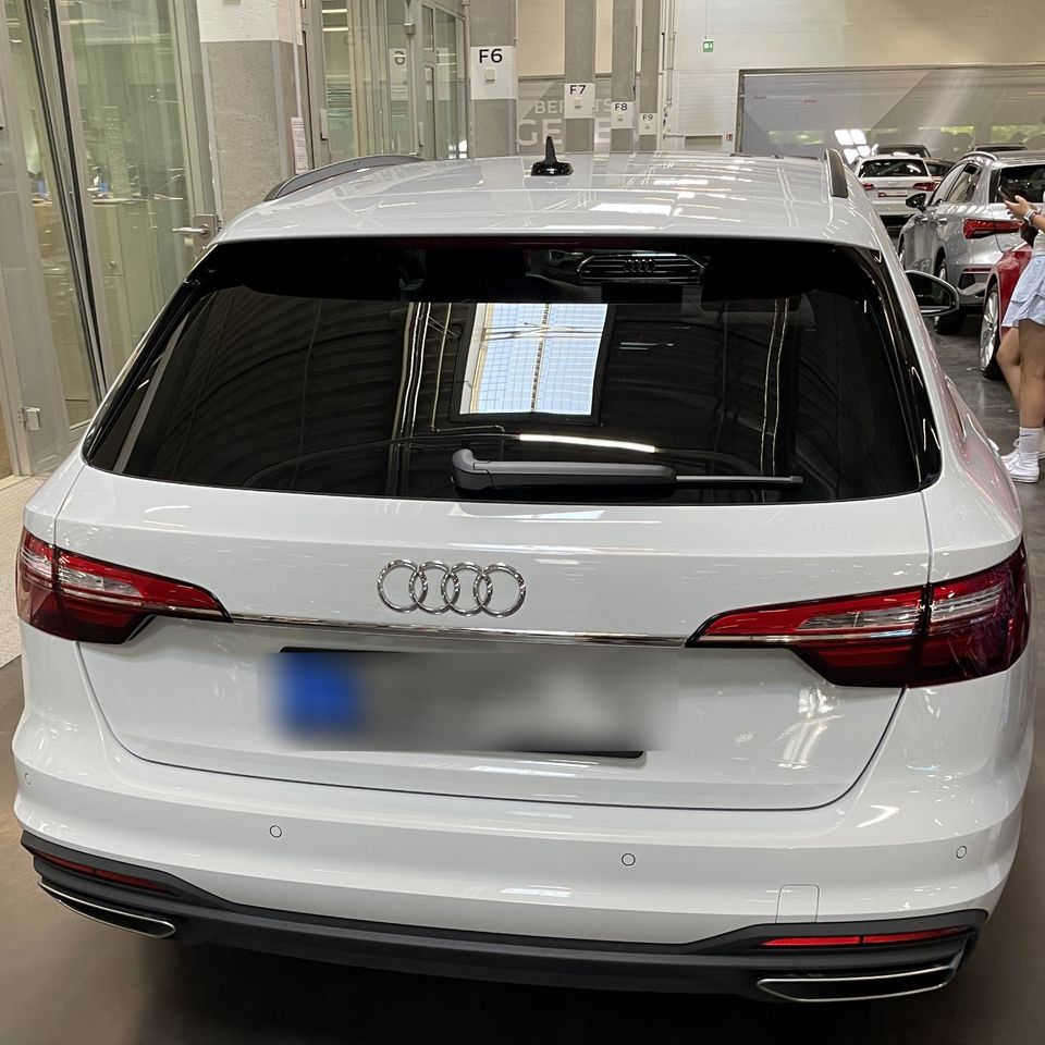 AUDI A4 Avant Pano/Navi/AHK in Wolfsburg